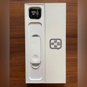 Apple Watch SE 2nd Gen 44mm with sport band